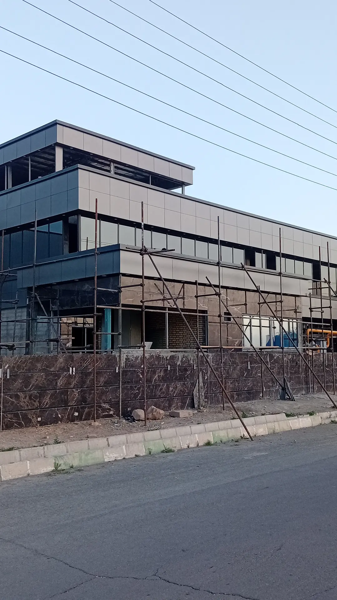 تابلو نمای  کامپوزیت سمنت برد سرامیک خشک و آهنگری
