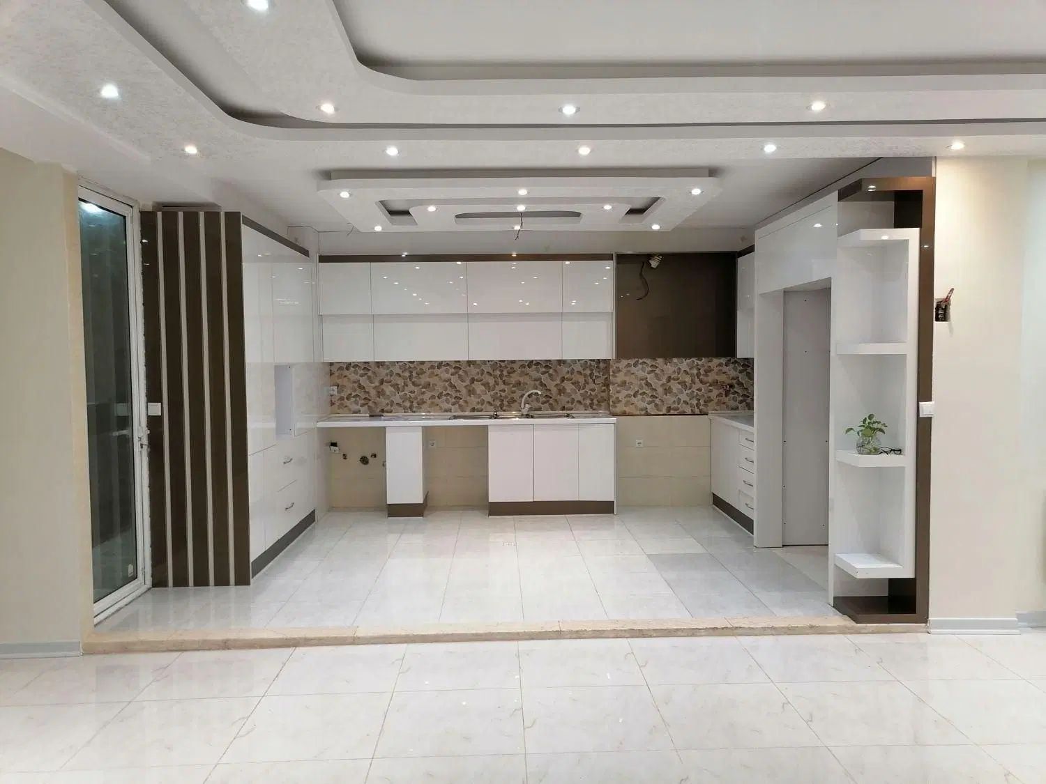 گروه مشاورین املاک ملل