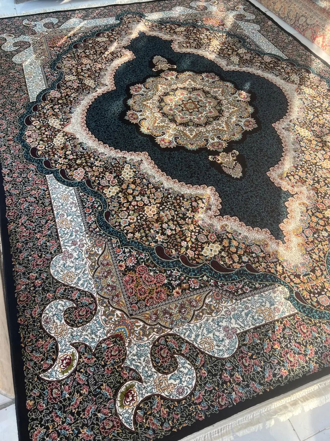 فرش در حد نو