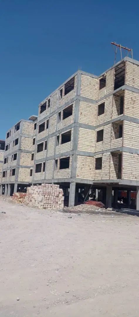 موزاییک کار بنای سیمانکاردیوار چین گچکار ومغنی چاه
