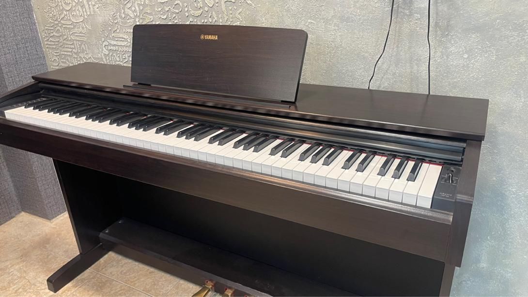 Yamaha ydp143