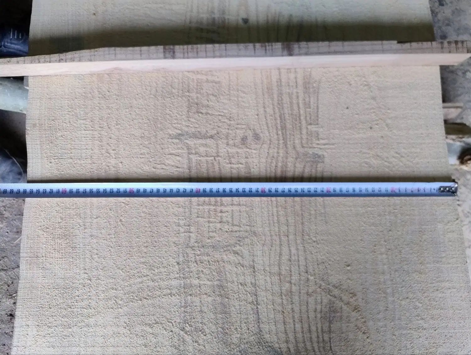 فروش الوار از چوب کاج