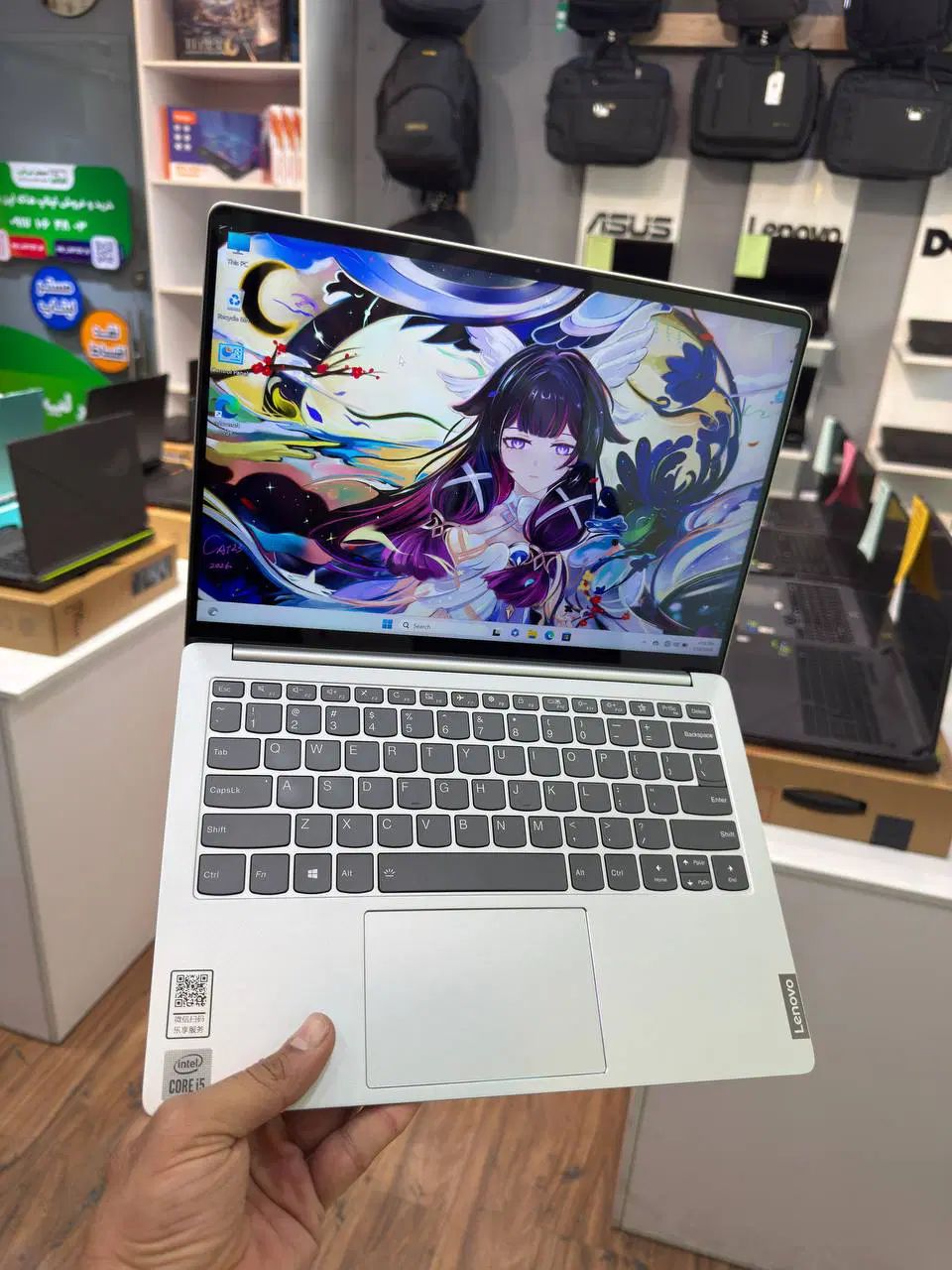 لنوو با کیفیت تصویر oled