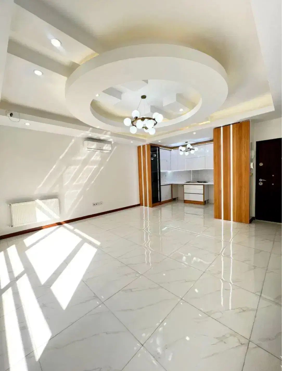 معمار و کارشناس ملک