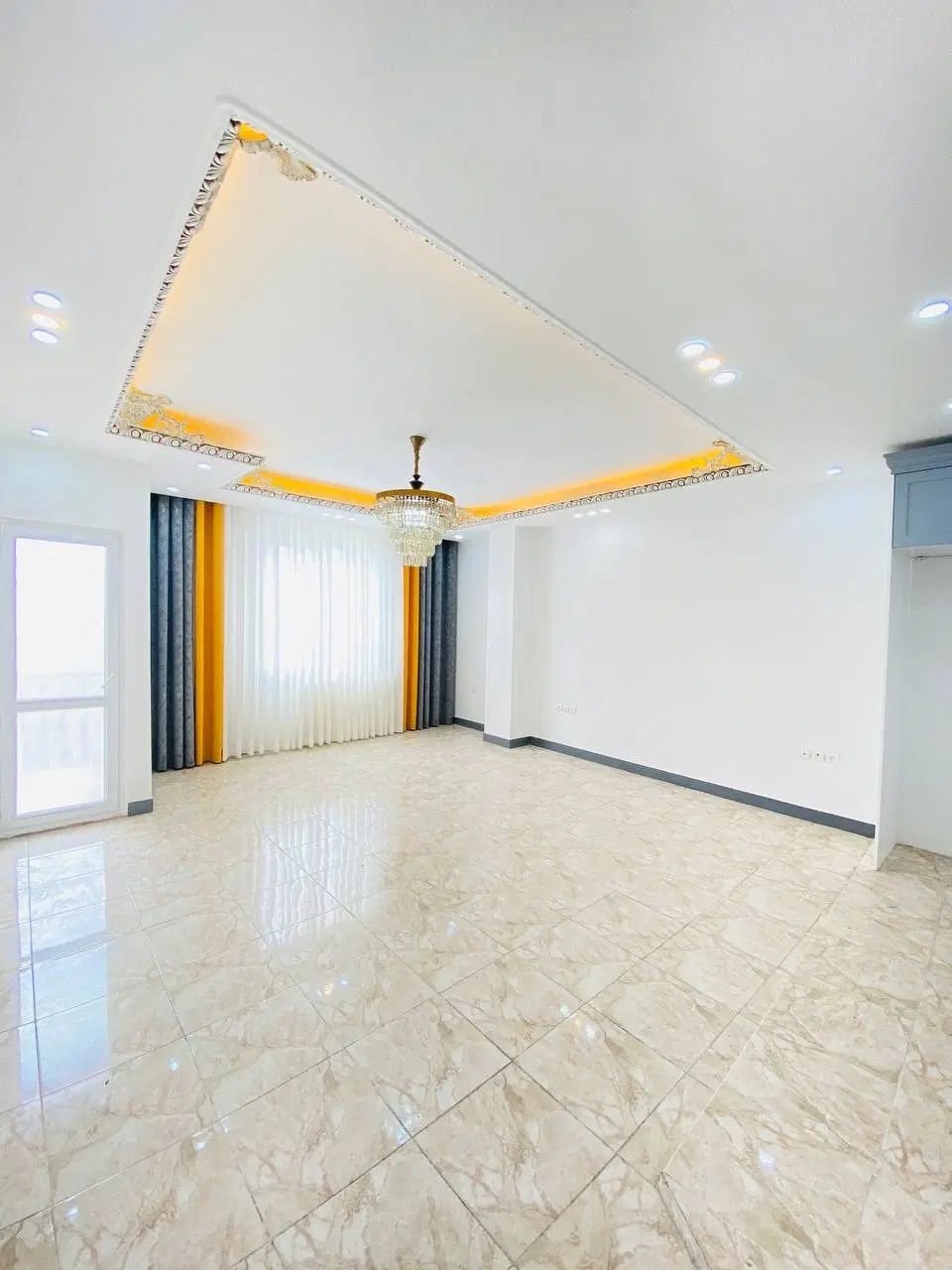 کارشناس خانم دارابی
