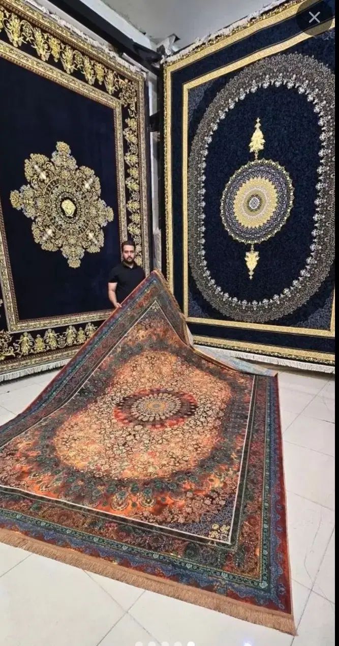 فرش شایان شاپور حدادی در تکاپوی رنگ جدید۱۲۰۰