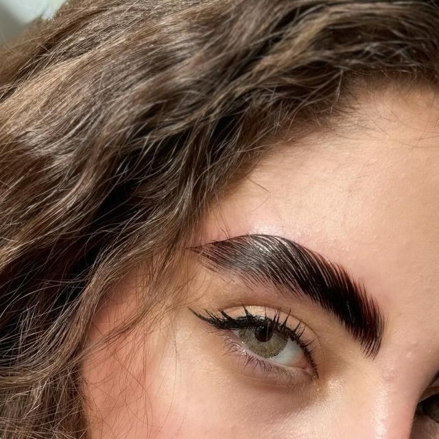 لیفت مژه و ابرو