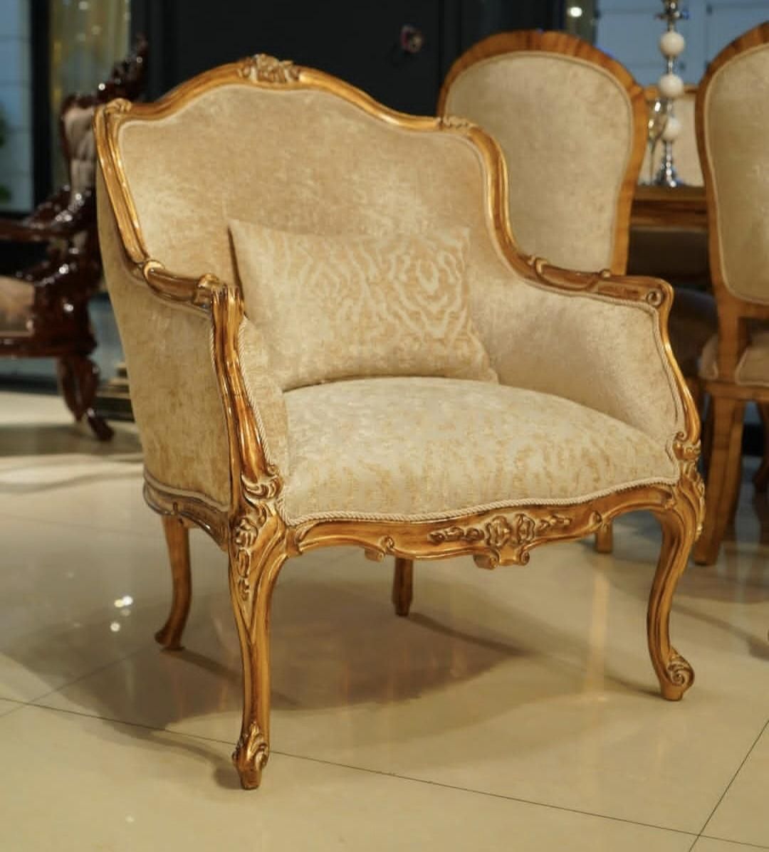 مبلمان کلاسیک کد 5555ایتالیایی