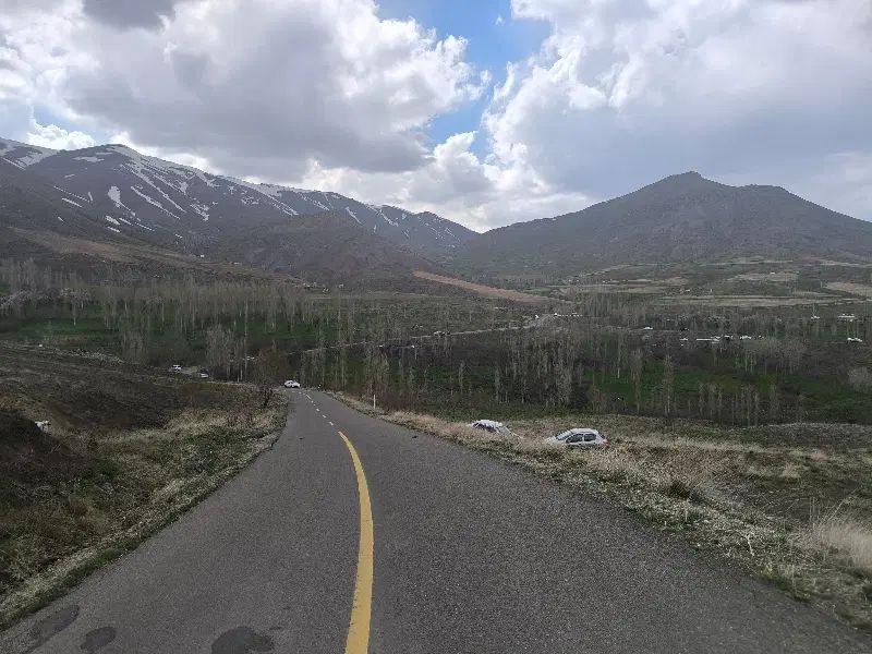 " املاک دیوار"