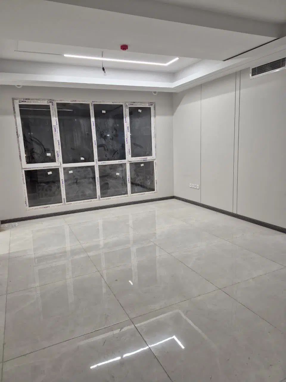 کارشناسان املاک امید تهرانپارس