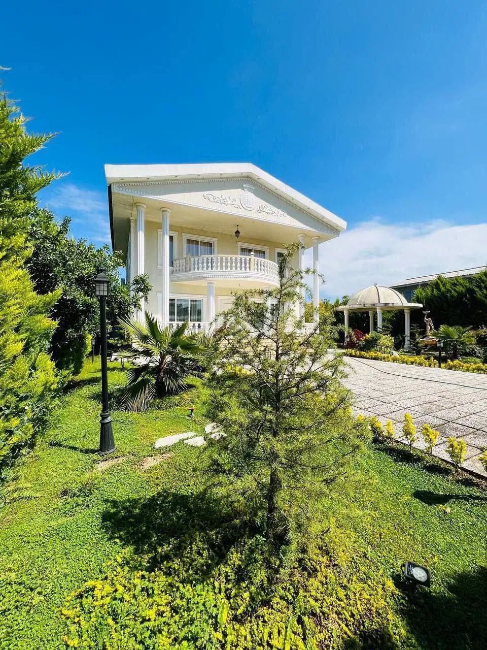 دنیای ویلا