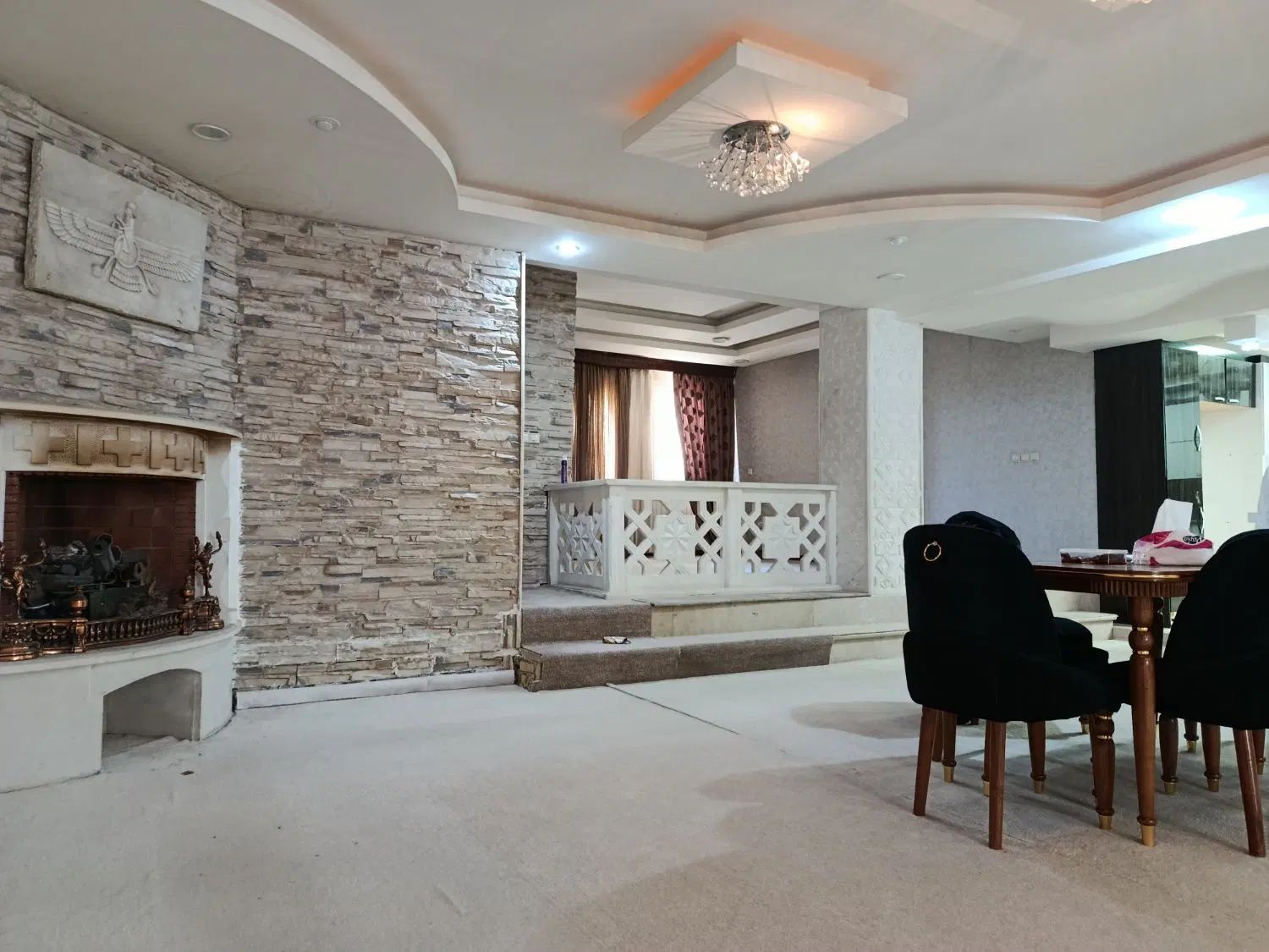 املاک پدیده