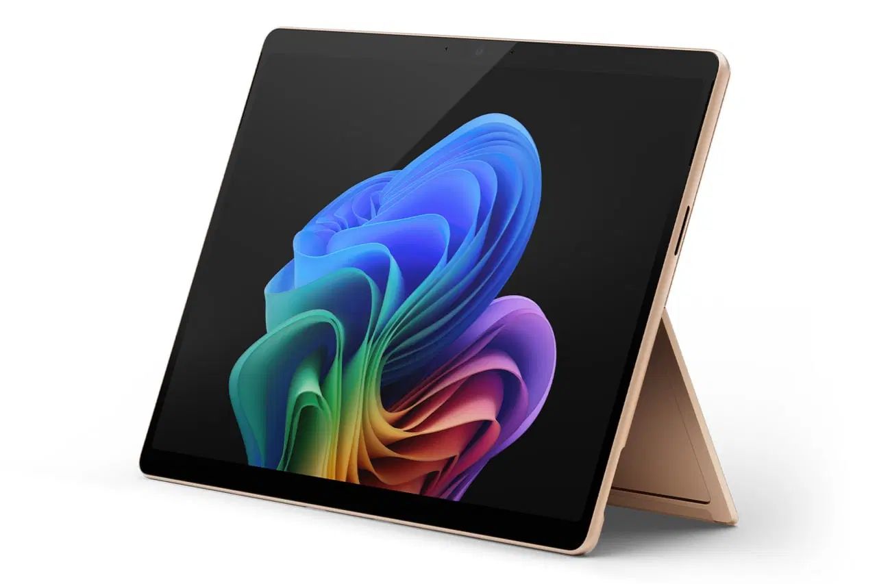 سرفیس Surface 32 GB  جایگزین لپتاپ دانشجویی تمیز در مشهد