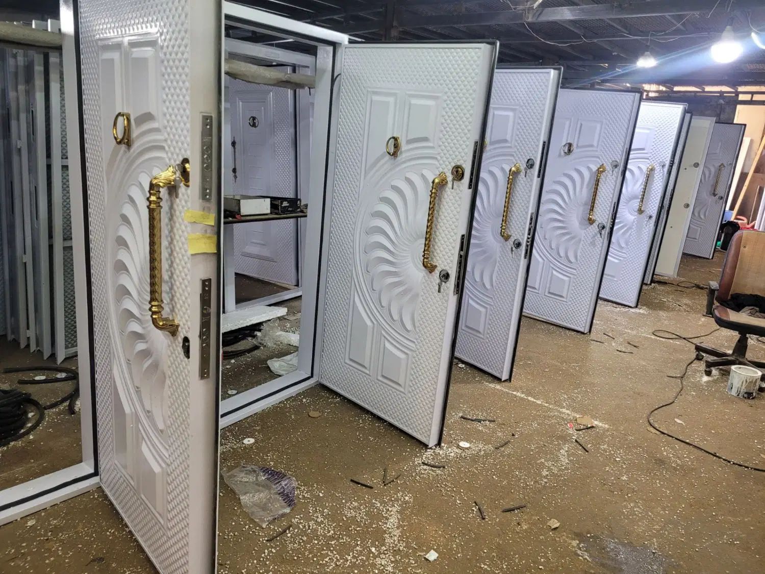 فروش انواع درب ضدسرقت وPVC