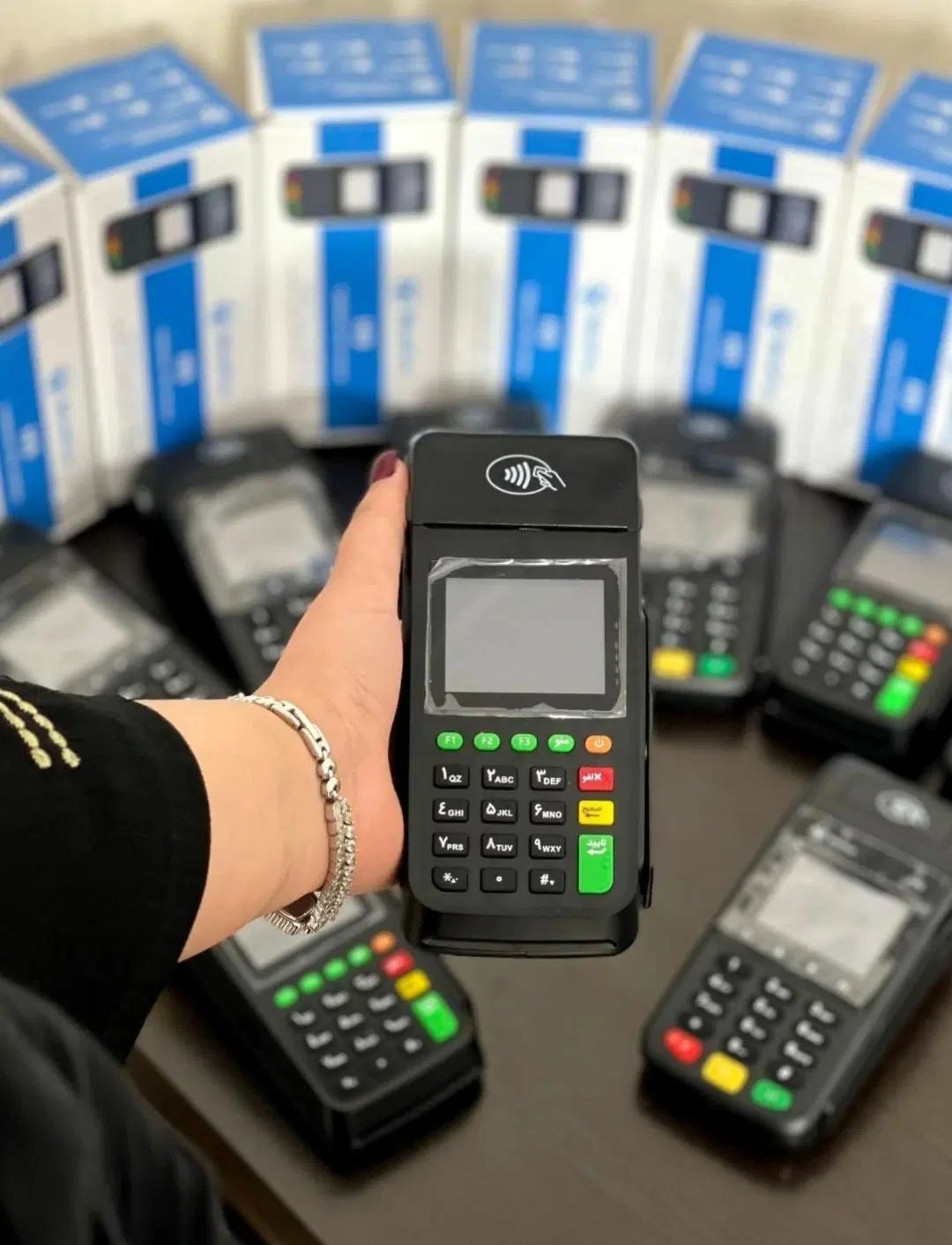کارتخوان قسطی بخر زیر قیمت 4G وای فای دار در ملایر
