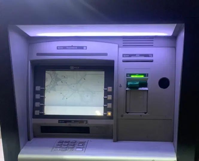 فروش دستگاه خودپرداز فعال زیر قیمت در ملایر
