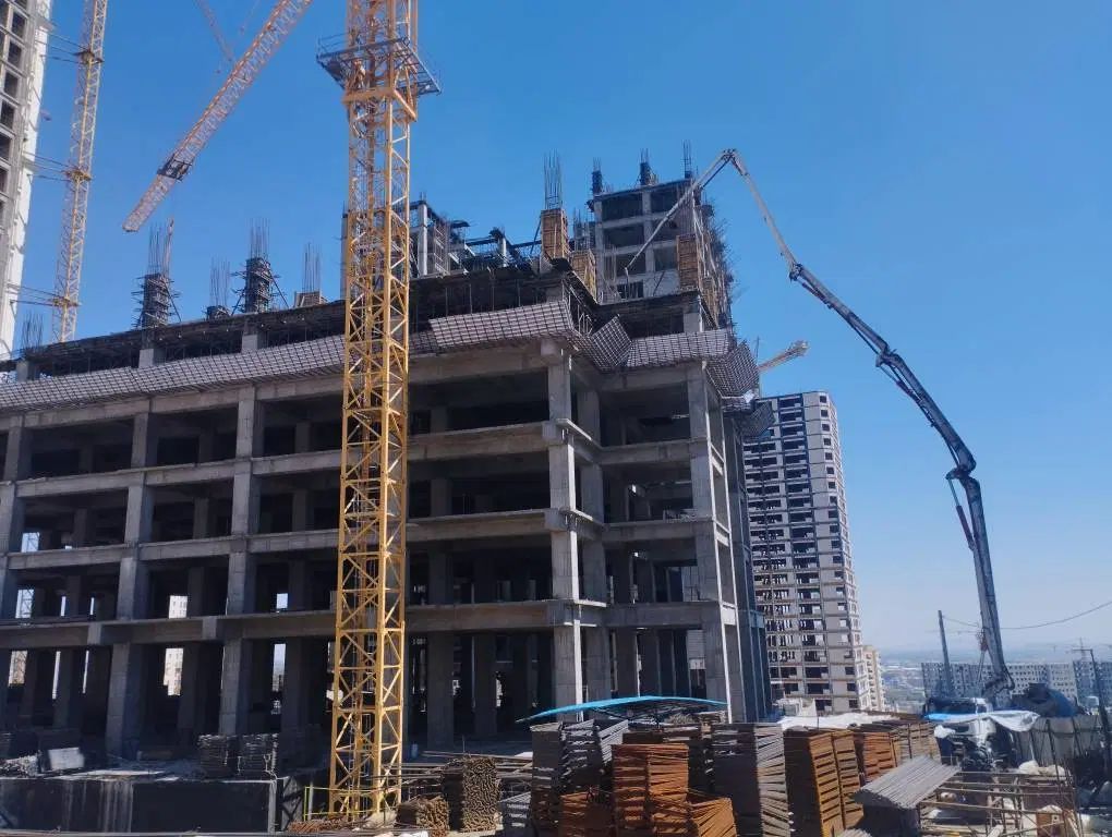 هلدینگ آکاش