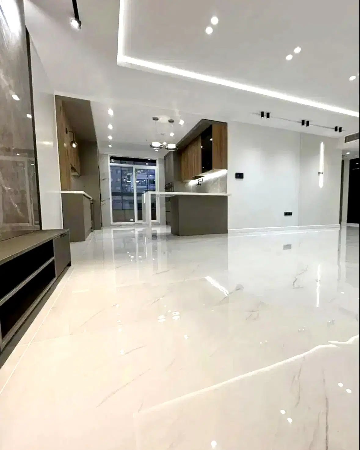 ۶۰متر/فول امکانات سندتک برگ/وامدارپارکینگ در اندیشه-شهر جدید