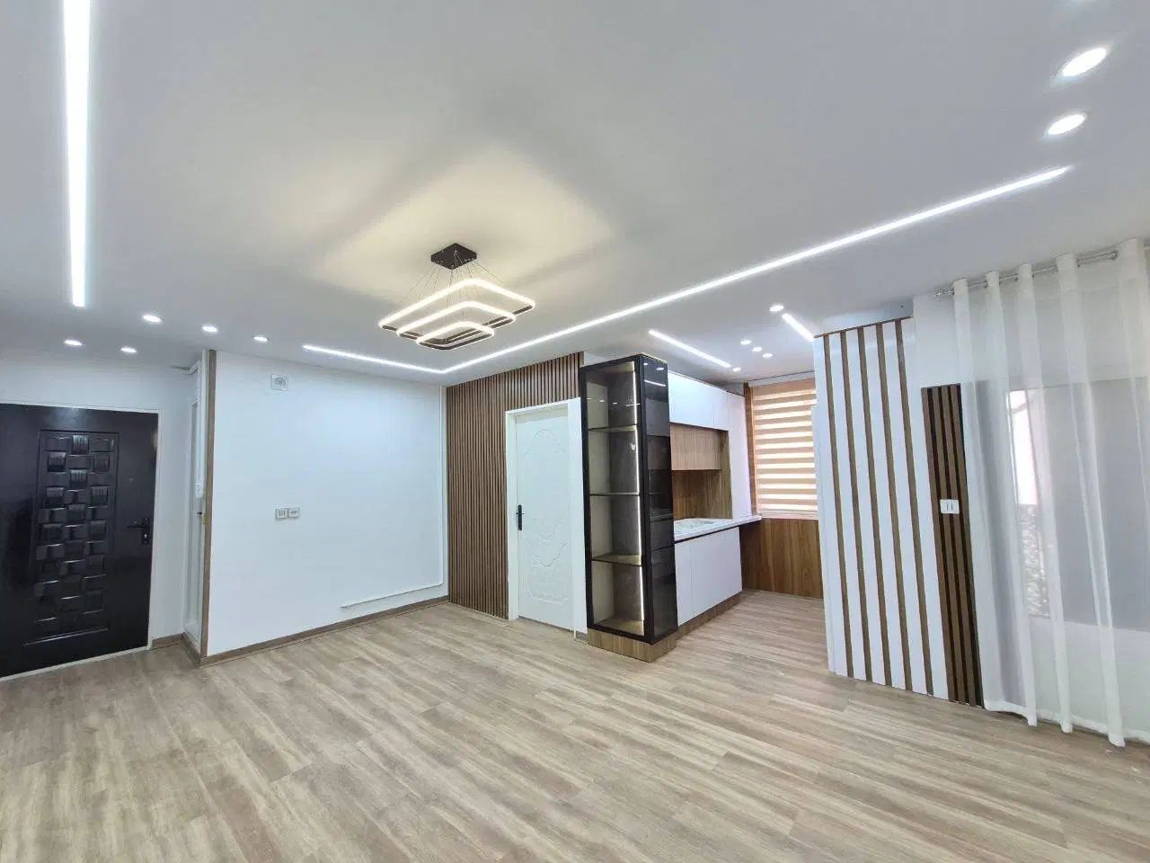 ۴۷متر آسانسور+پارکینگ وامدار/تراورتن سندتک برگ در اندیشه-شهر جدید