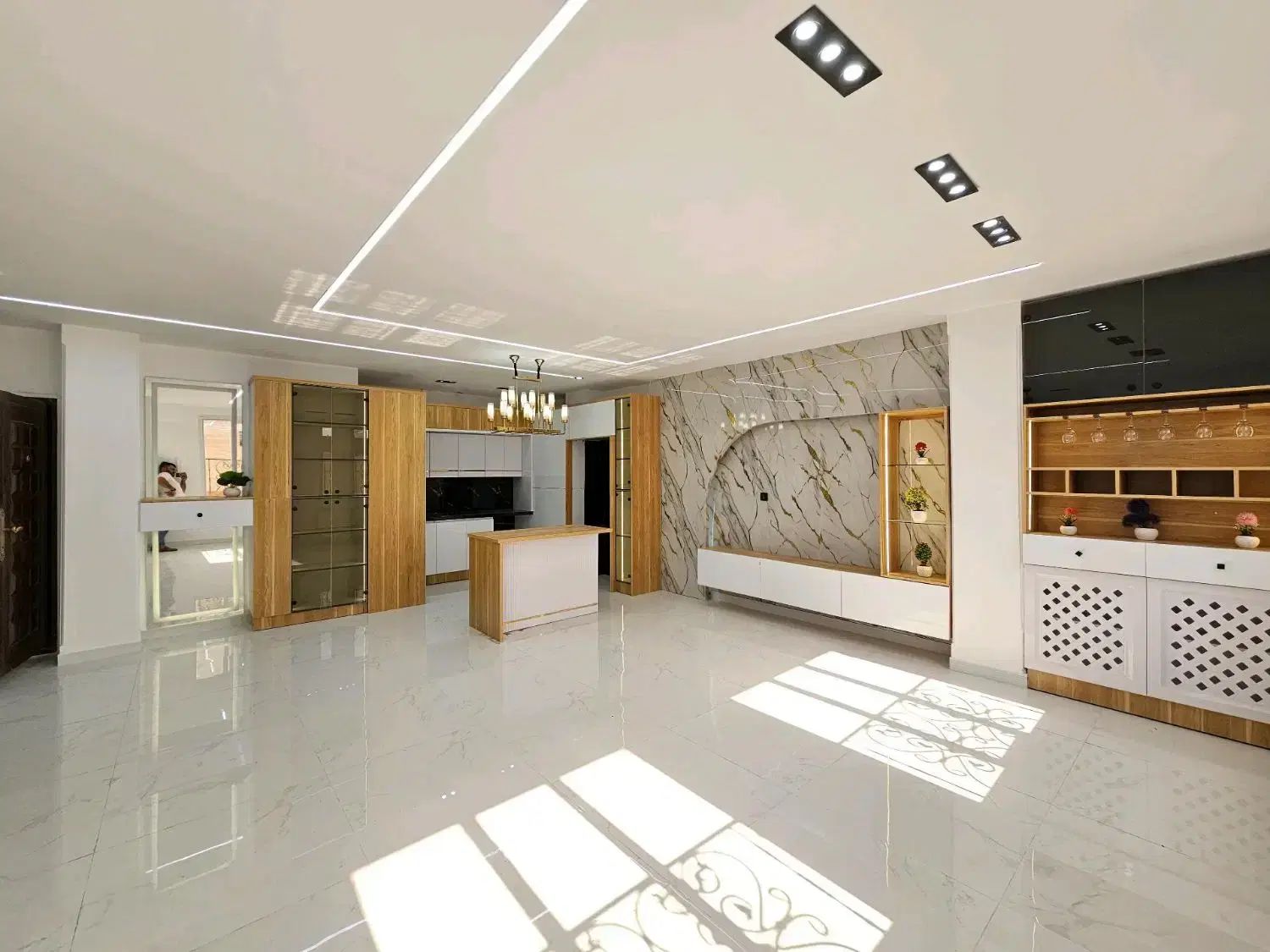 فایلینگ خانم گودرزی