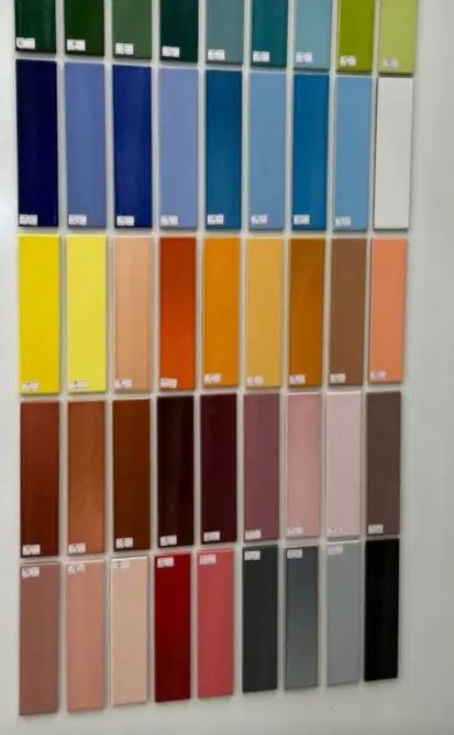 طراحی وتولیدکاشی وآجرهای لعابدارسنتی
