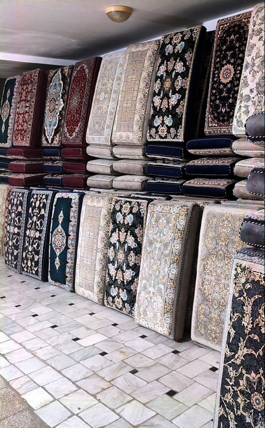 پشتی رز