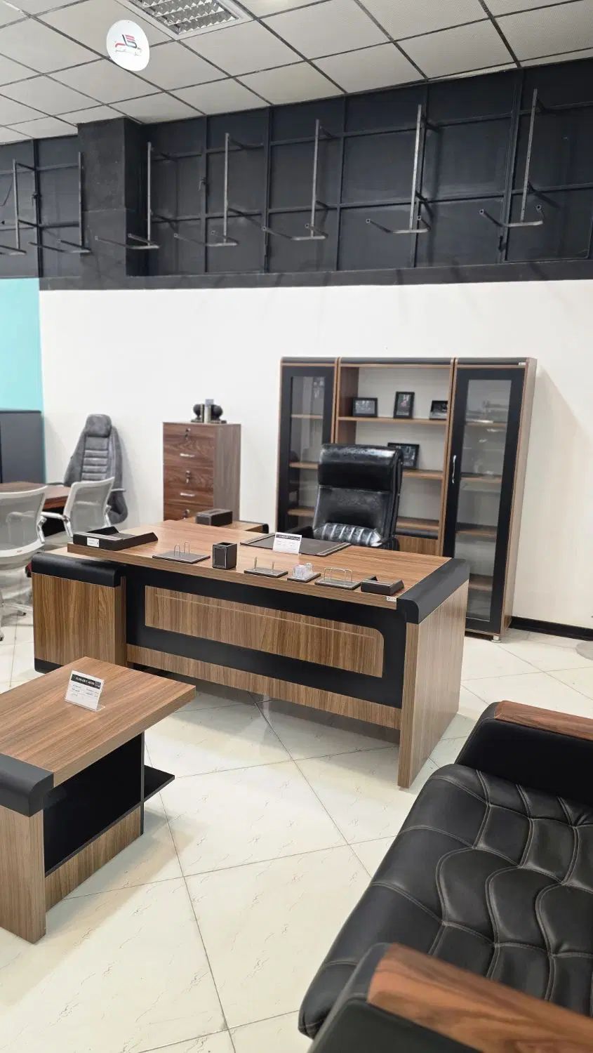 میز مدیریت النترا