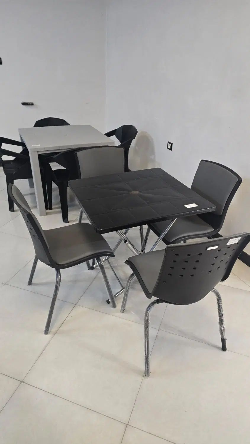 میز و صندلی ۴ نفره