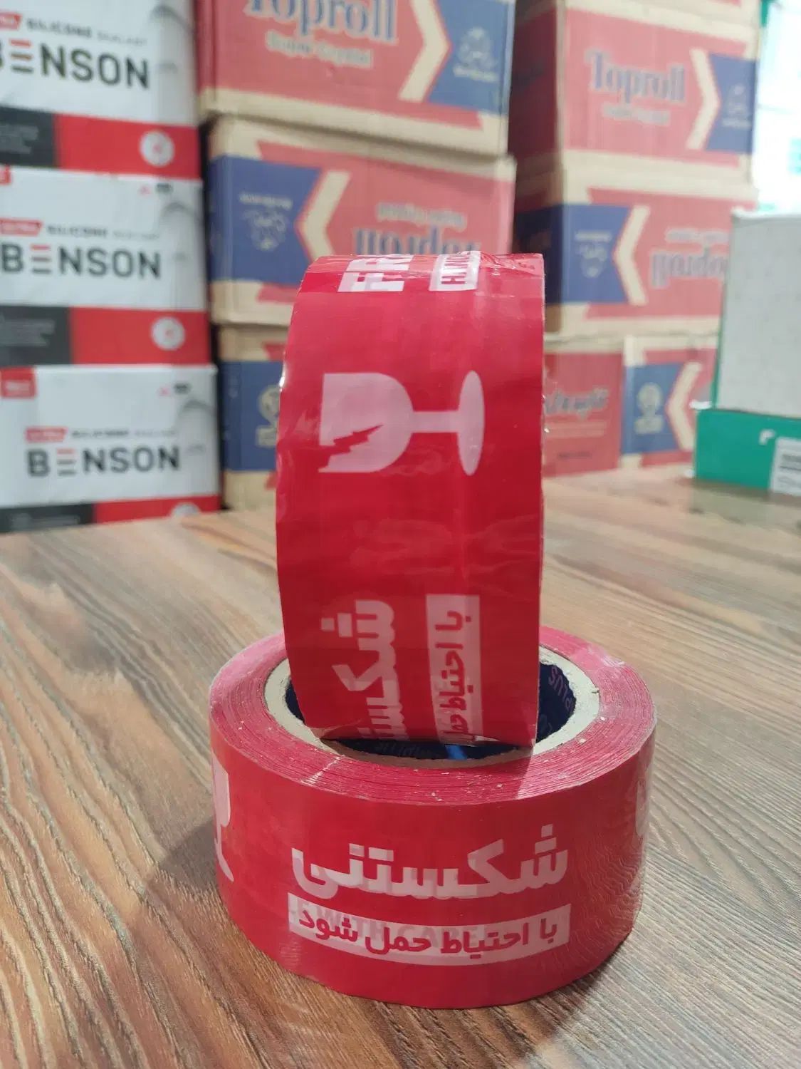 چسب رنگ قرمز در مشهد