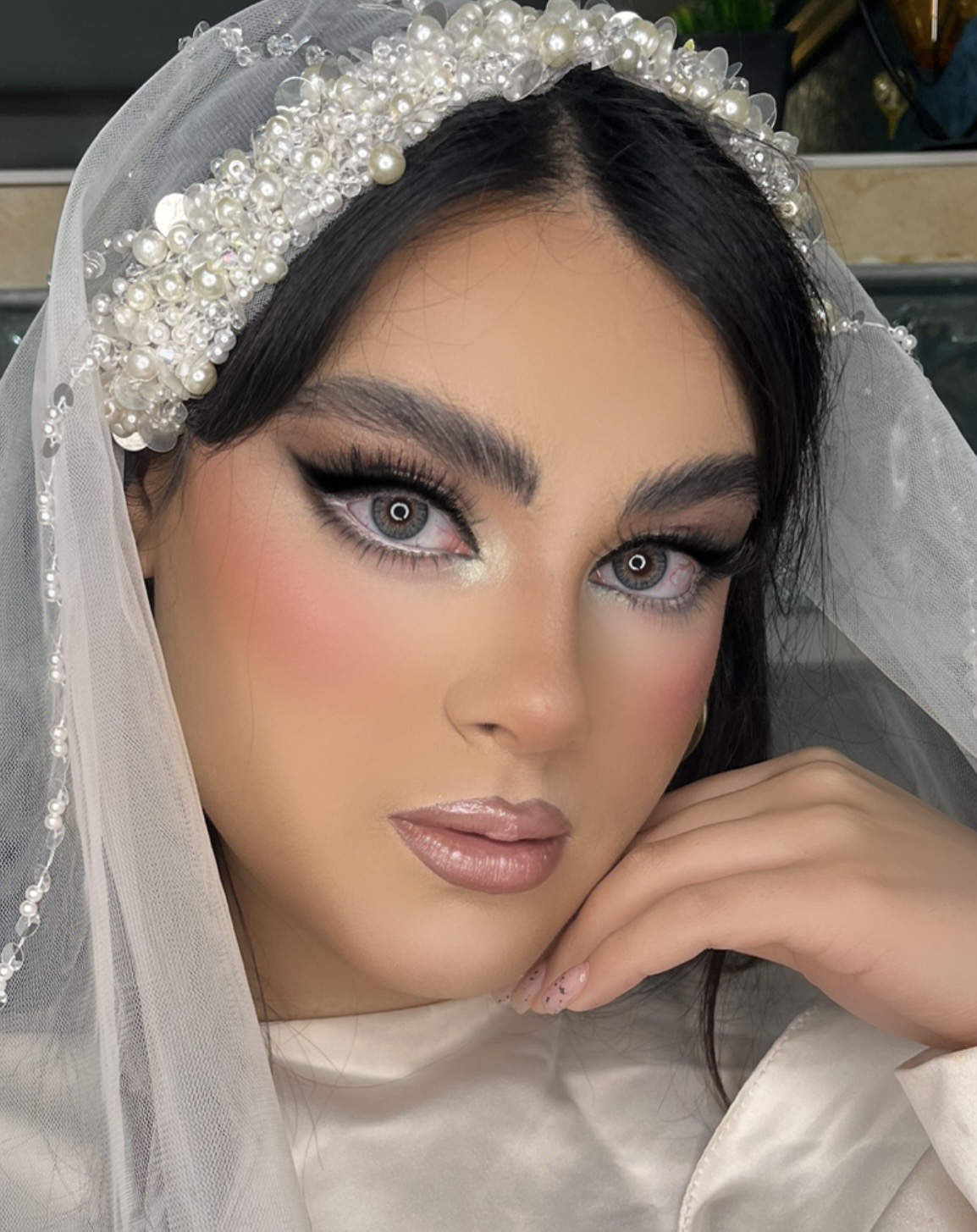 میکاپ و شنیون