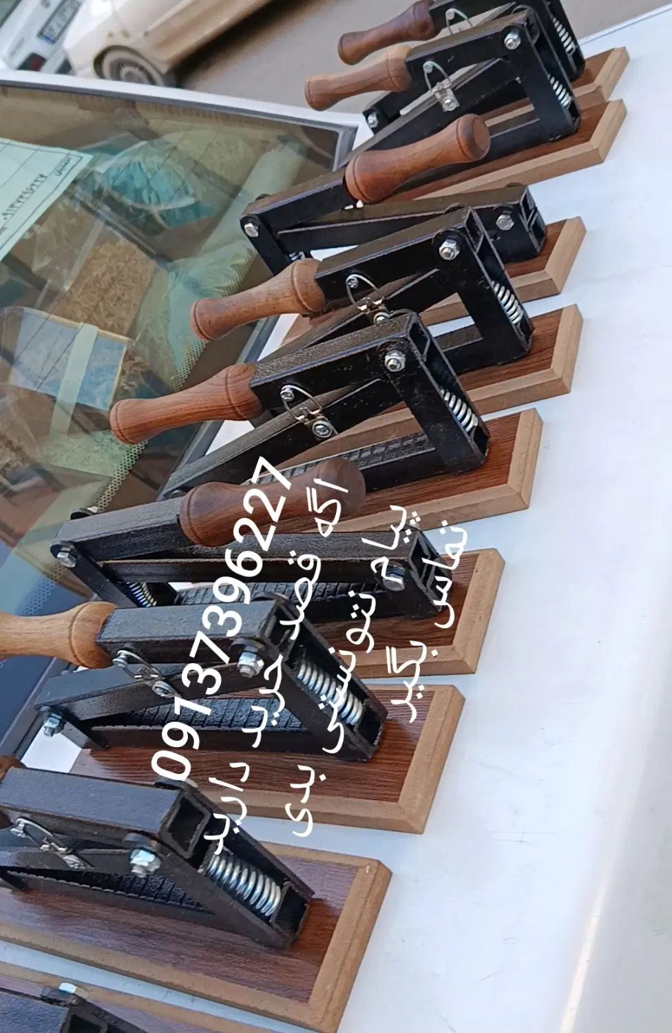 آسان شکن بادام وگردو