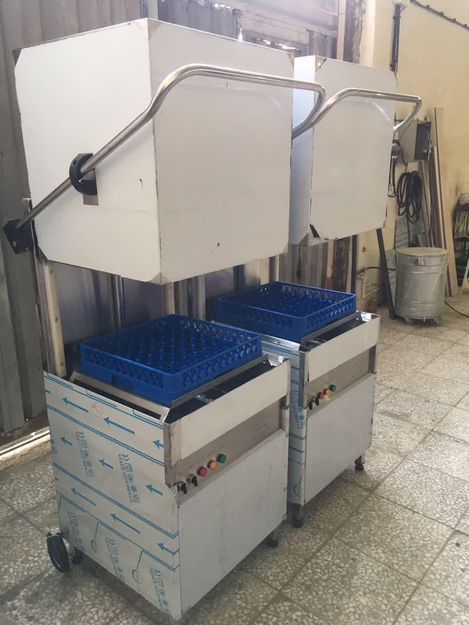 ماشین ظرفشویی صنعتی