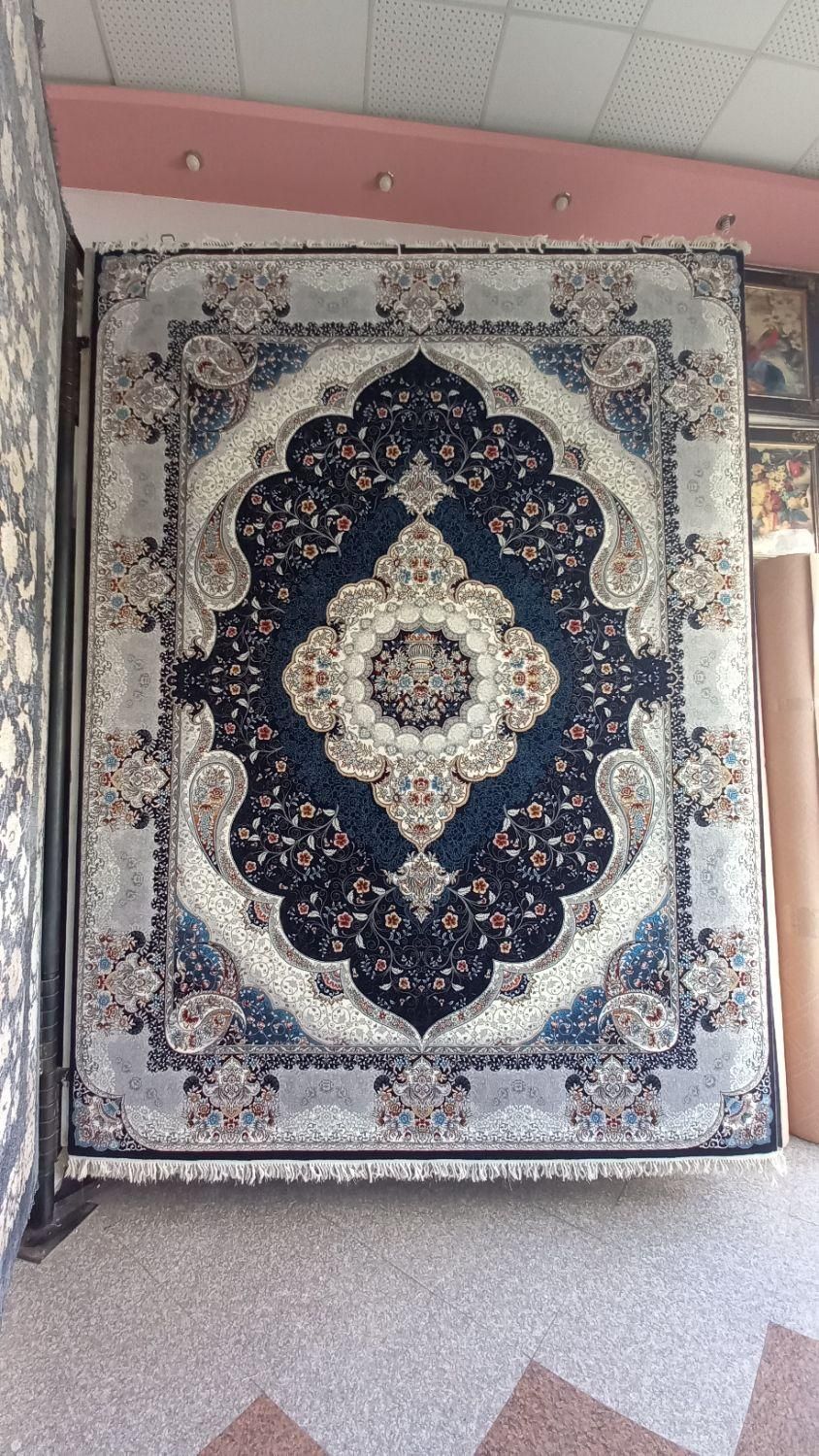 فرش۷۰۰ عروس سرمه ای فوق ضخیم(سرای فرش محمدی)