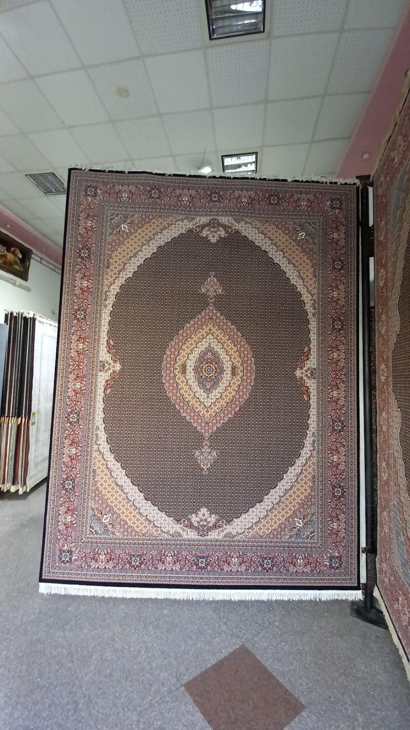 فرش۷۰۰ماهی فوق ضخیم(سرایفرشمحمدی)