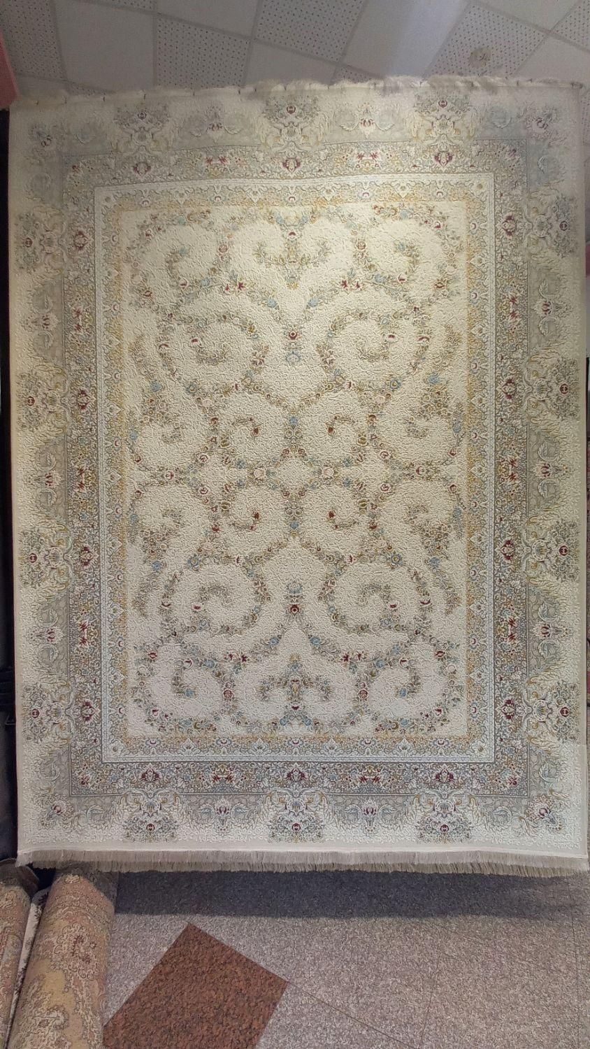 فرش ۱۲۰۰ برجسته افشان کرم(سرای فرش محمدی)