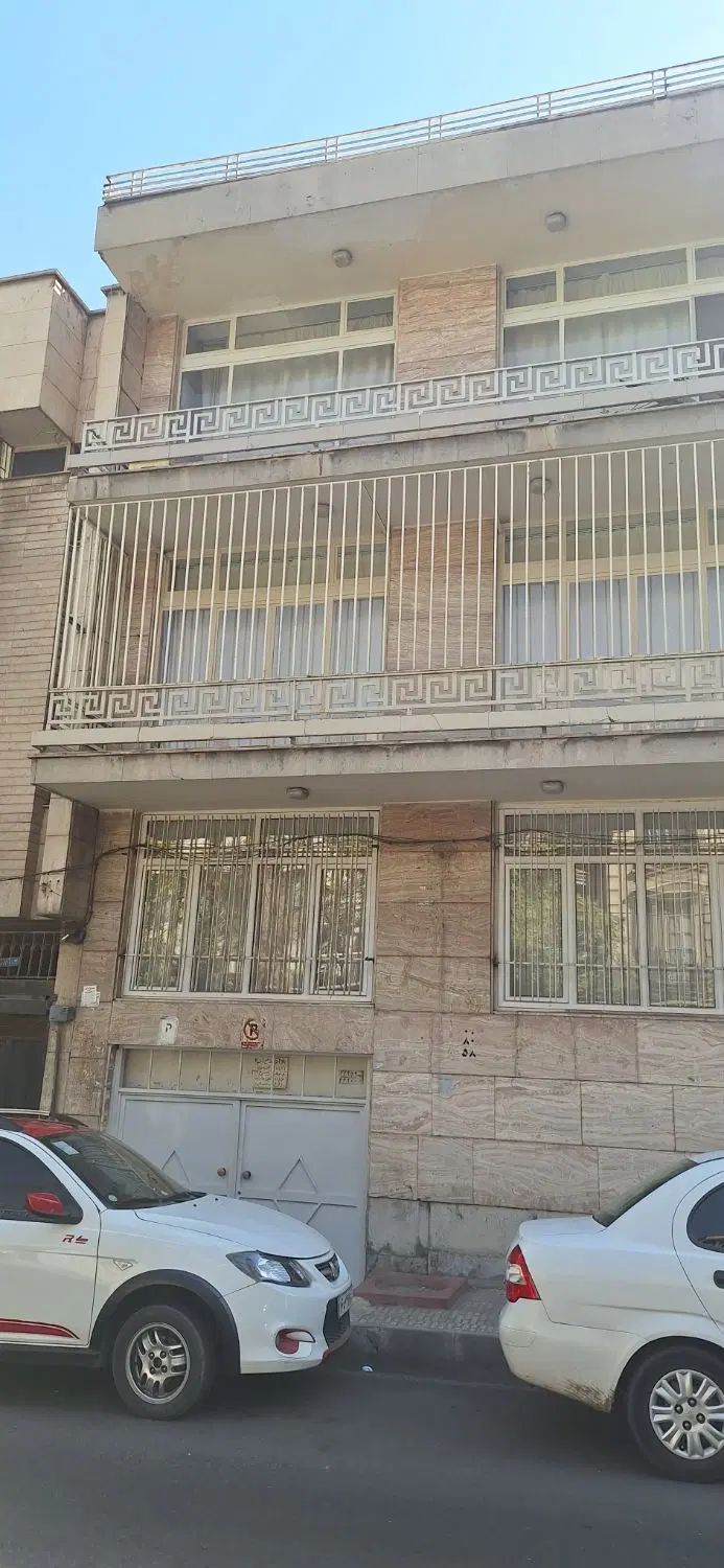 210 متر // سهروردی شمالی