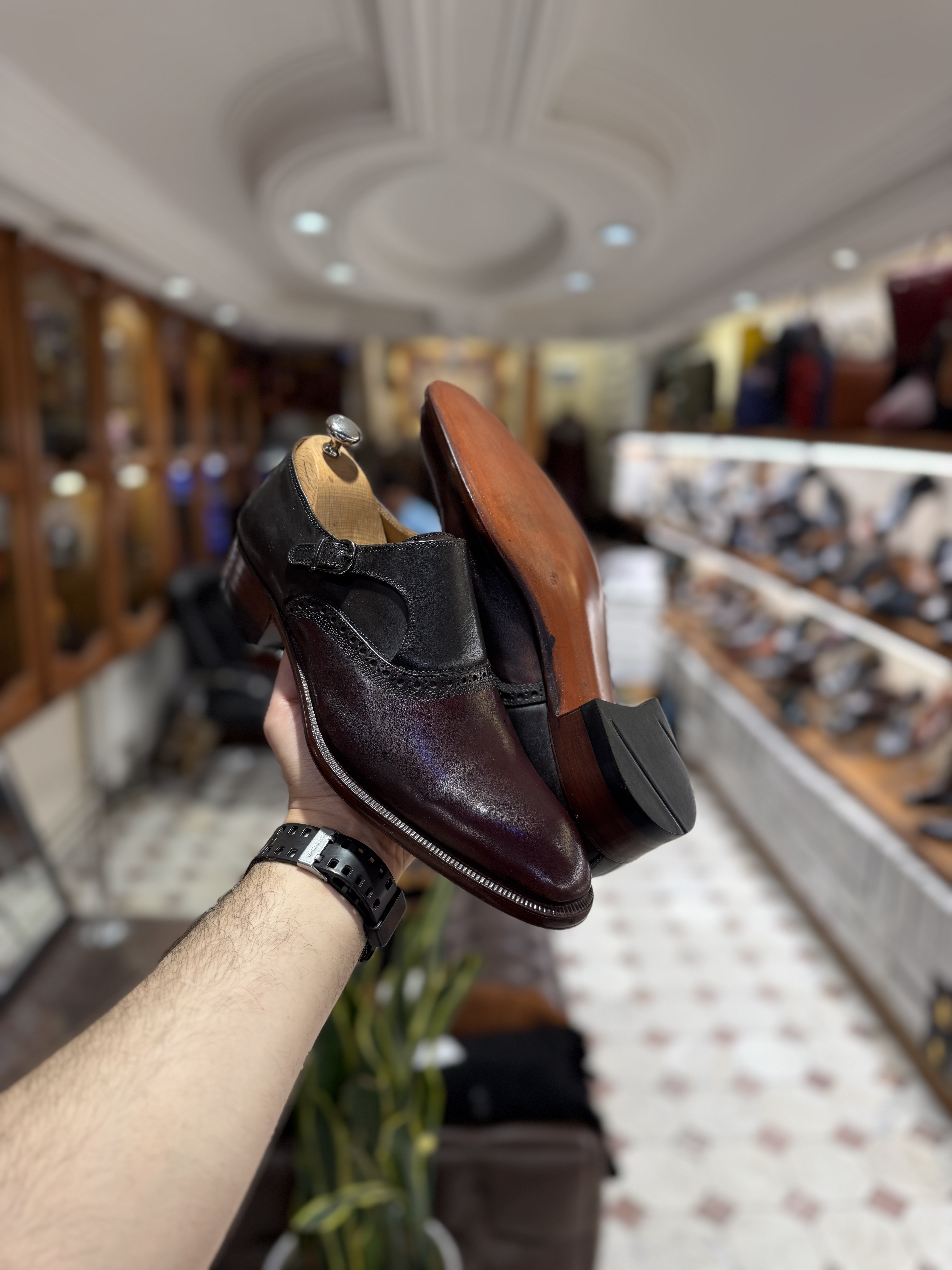 کفش کلاسیک مردانه