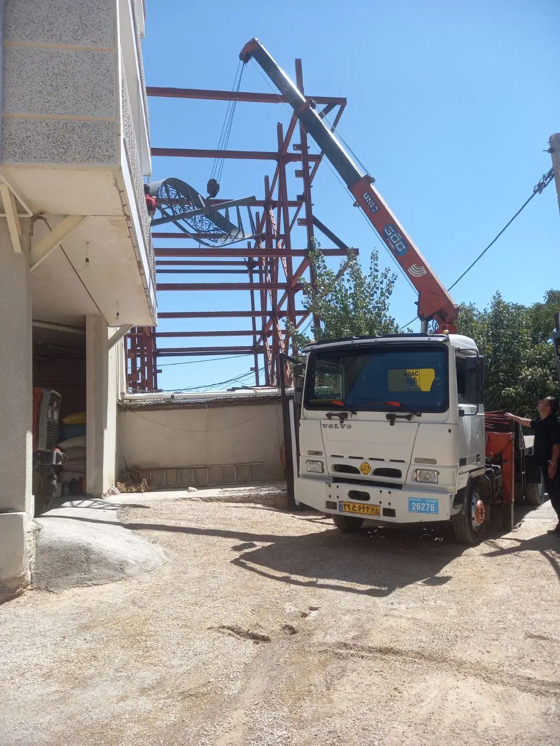 خدمات جرثقیل