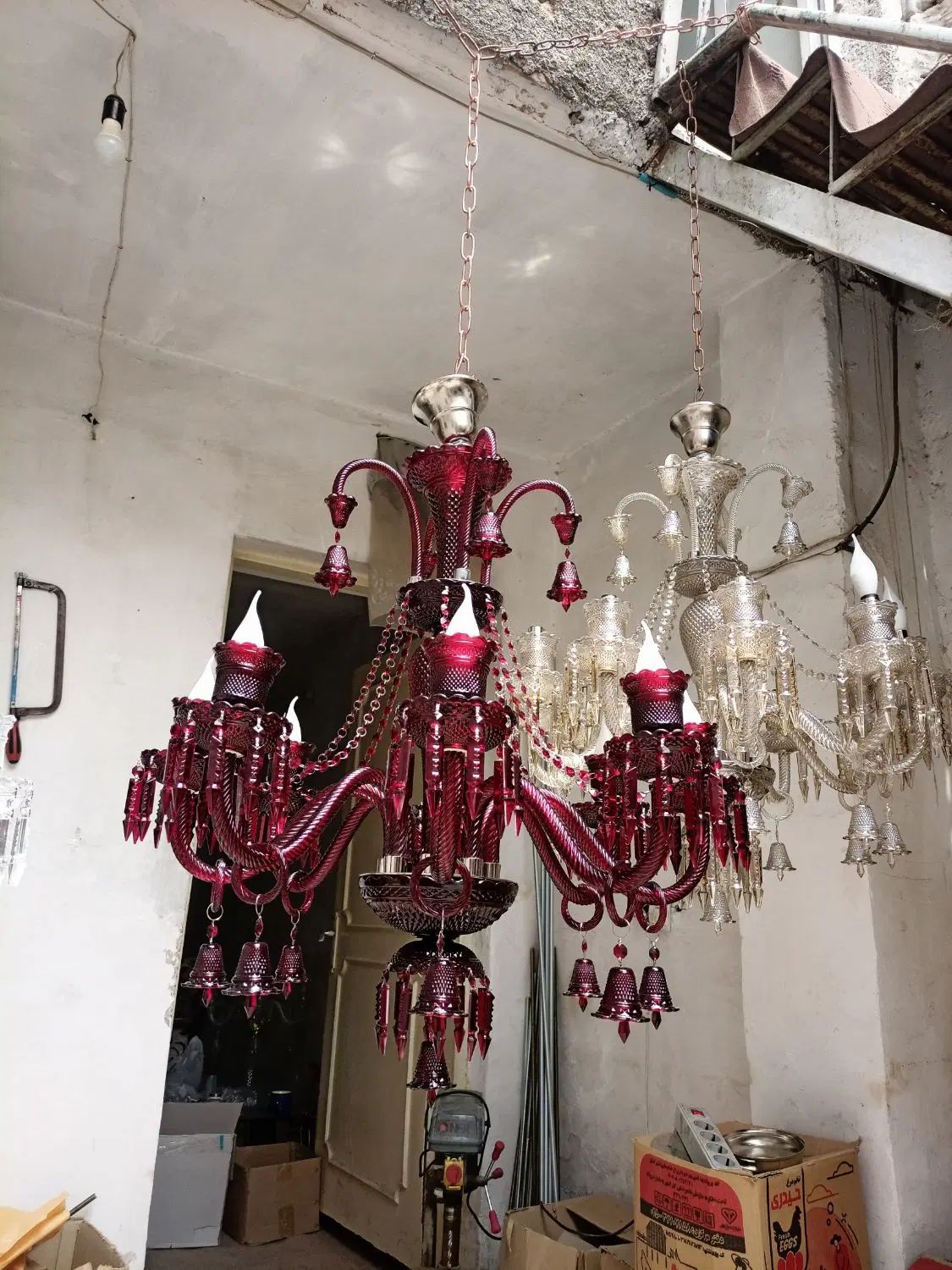 لوستر ۸ شاخه قرمز