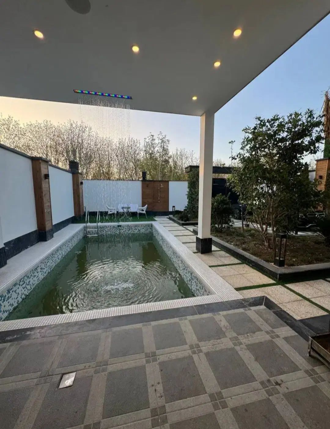 ویلای شیک و ارزشمند دوبلکس ۳خواب استخر۴فصل