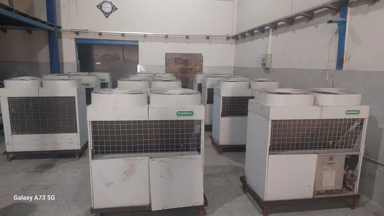 چیلر وی آر اف vrf با ۳ کمپرسور جمعا ۱۲ تن