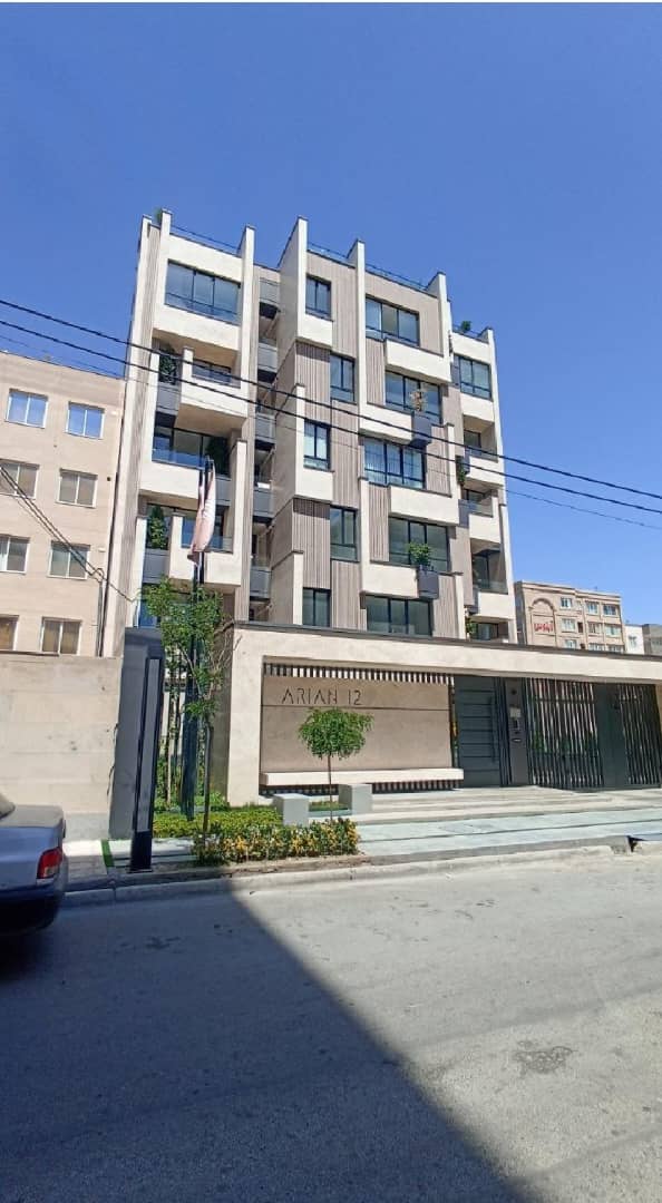 خریدوفروش آپارتمان با خانم قربانی