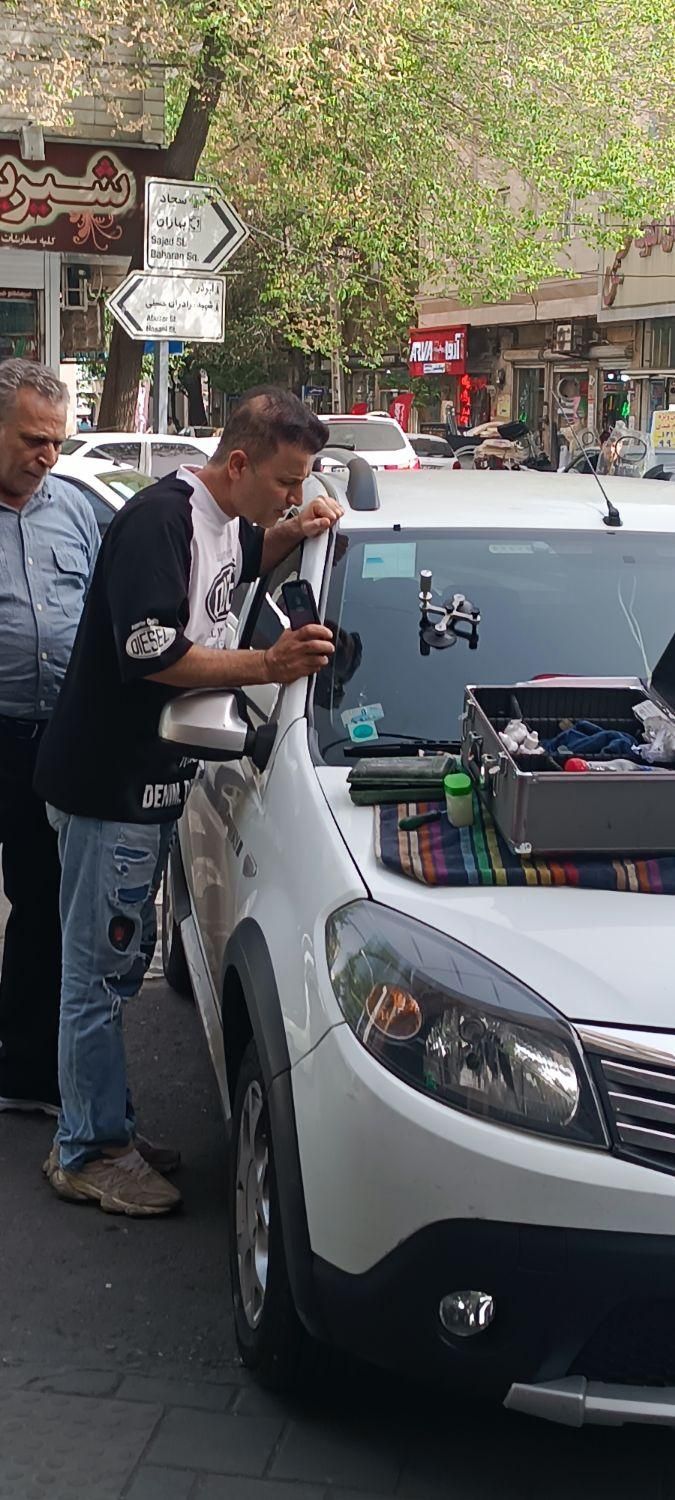 محو سنگ خوردگی شیشه