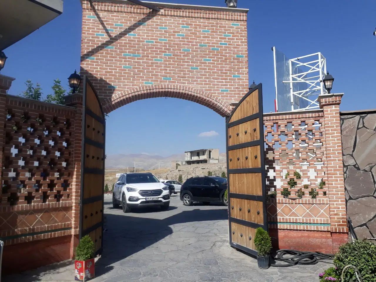 گروه مشاورین املاک تماس