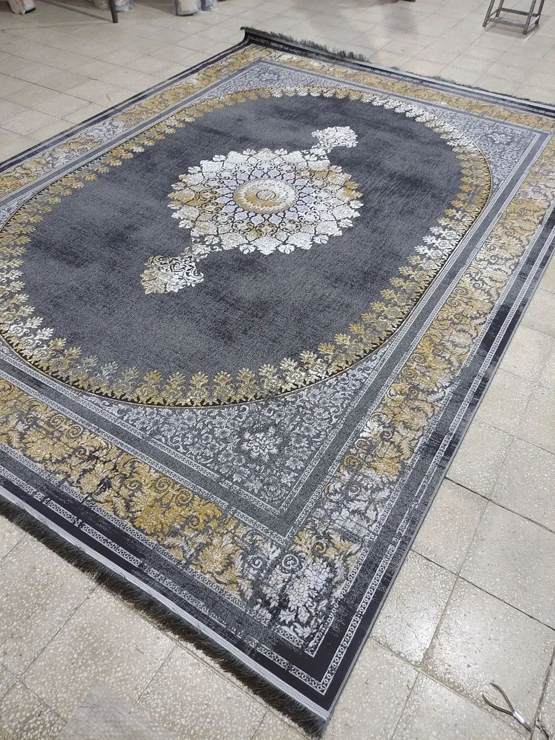تولید فرش ۷۰۰ شانه کاشان