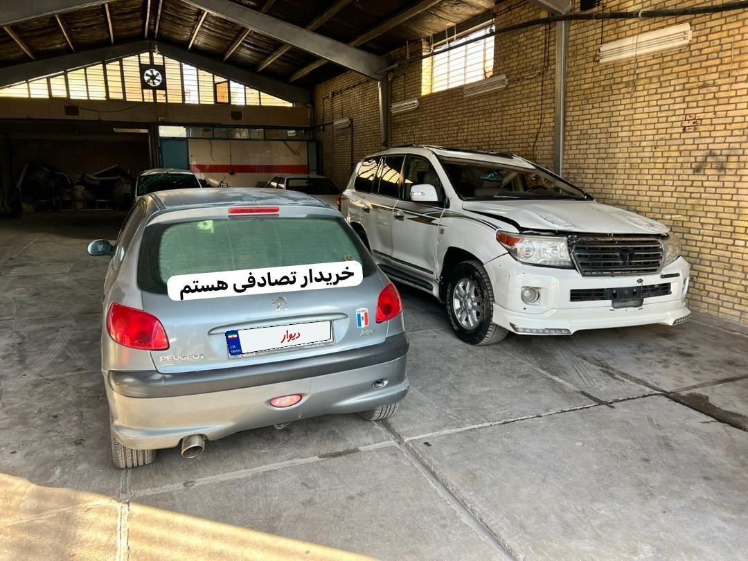 پژو 206 تیپ ۲ معاوضه با ماشین تصادفی