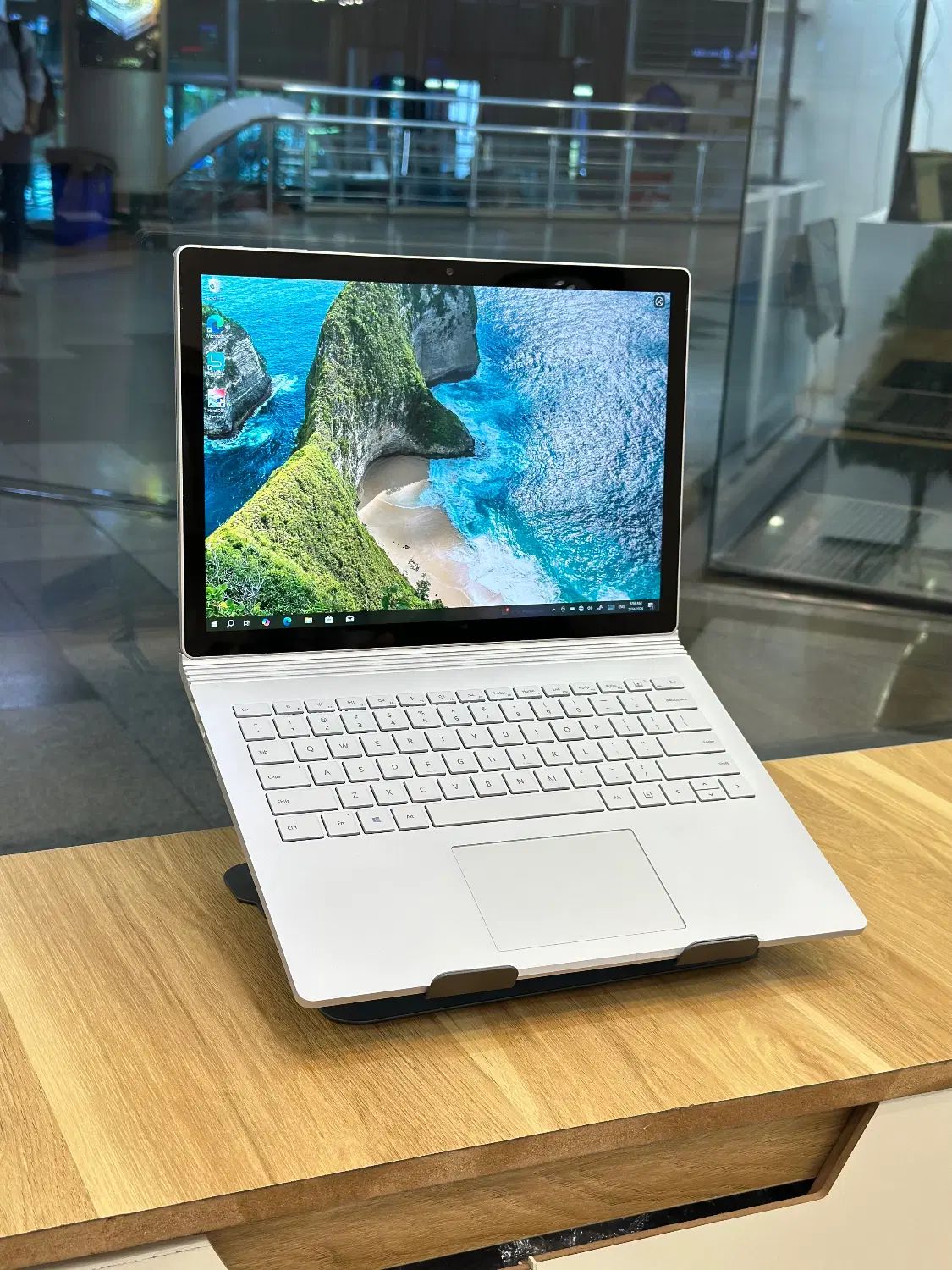 Surface book 2 در تهران