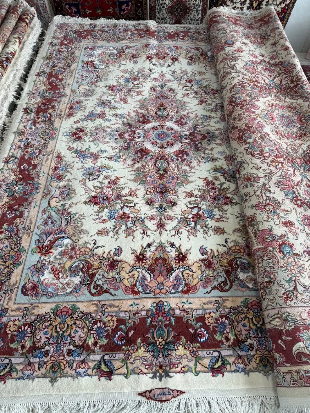 اعلاترین دستبافت های خطیبی را از ما بخواهید