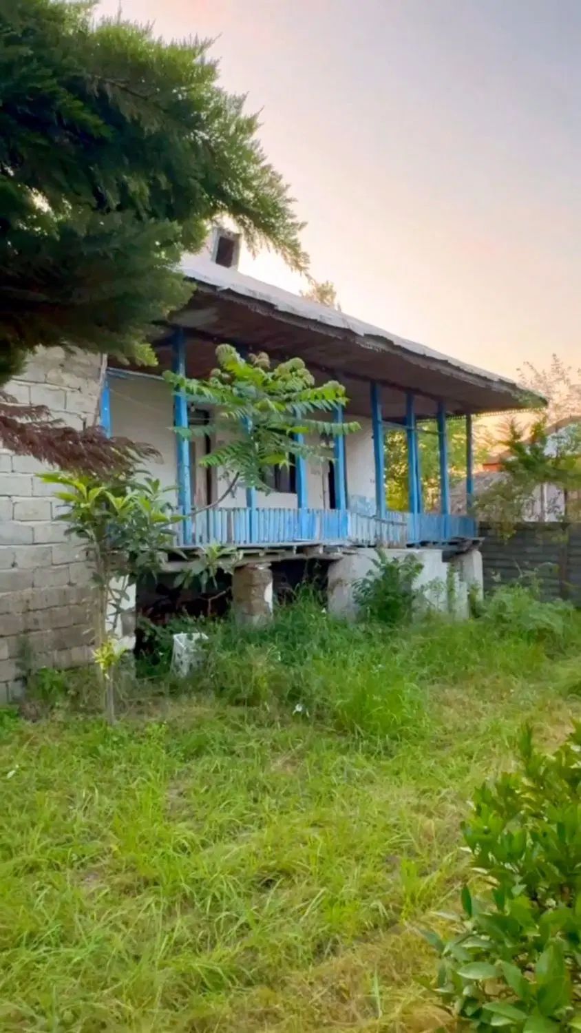 خانه قدیمی بازسازی شده ۳۰۰ متری در گلرودبار در لاهیجان