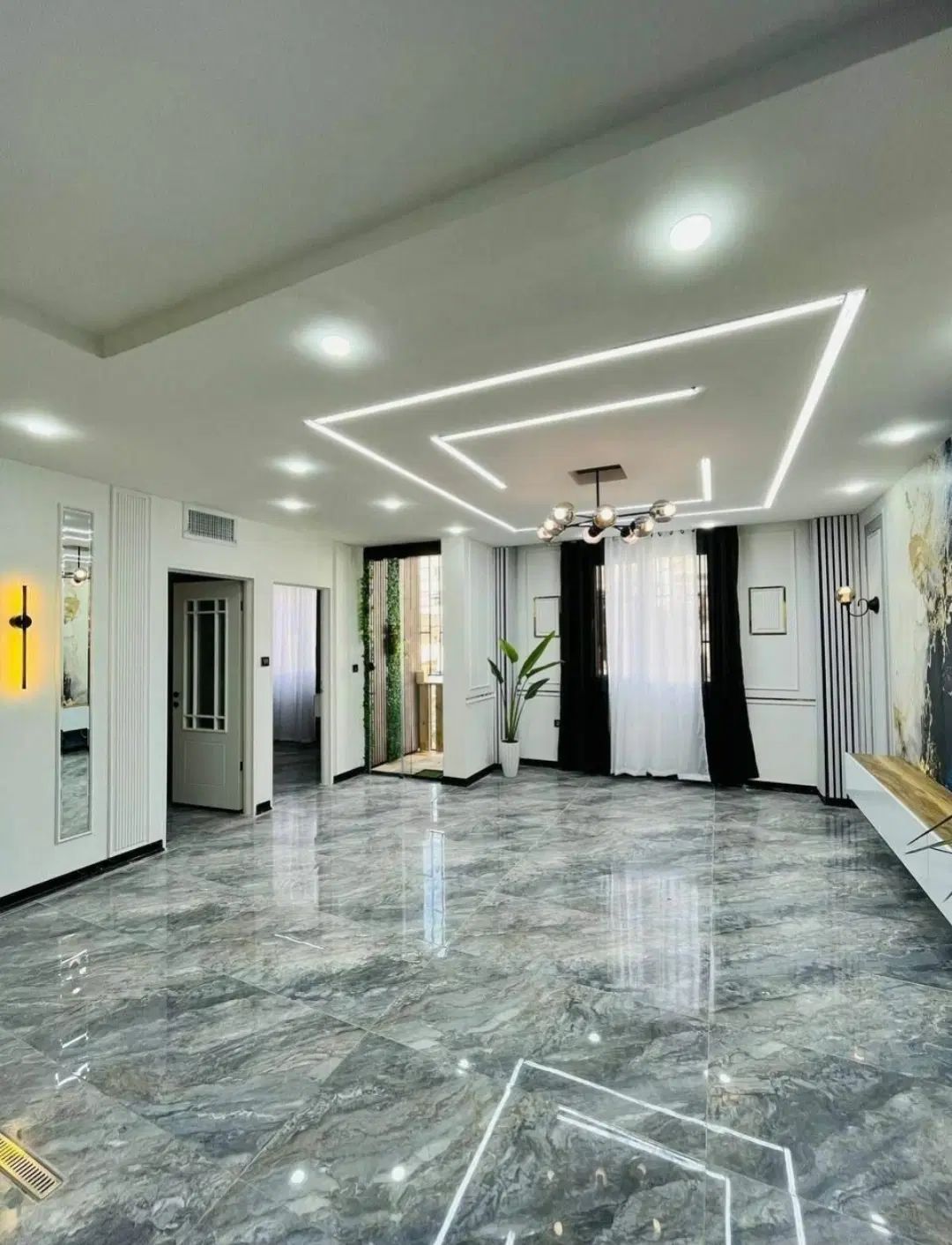 کارشناس فروش خانم یکتا